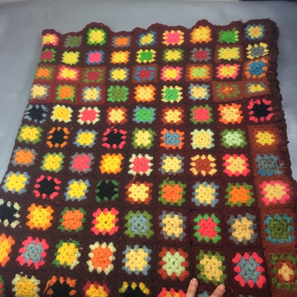Vintage medium Afghan granny square throw blanket - Picture 6 of 9